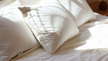 夏の睡眠不足はエアコンで解消！快適温度とパジャマの選び方