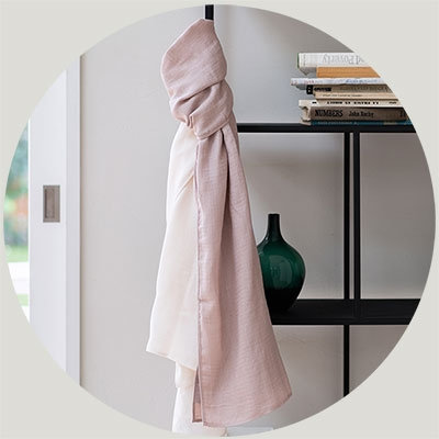 マフラー＆ショールの組み合わせパターン3-ベージュ × アイボリー